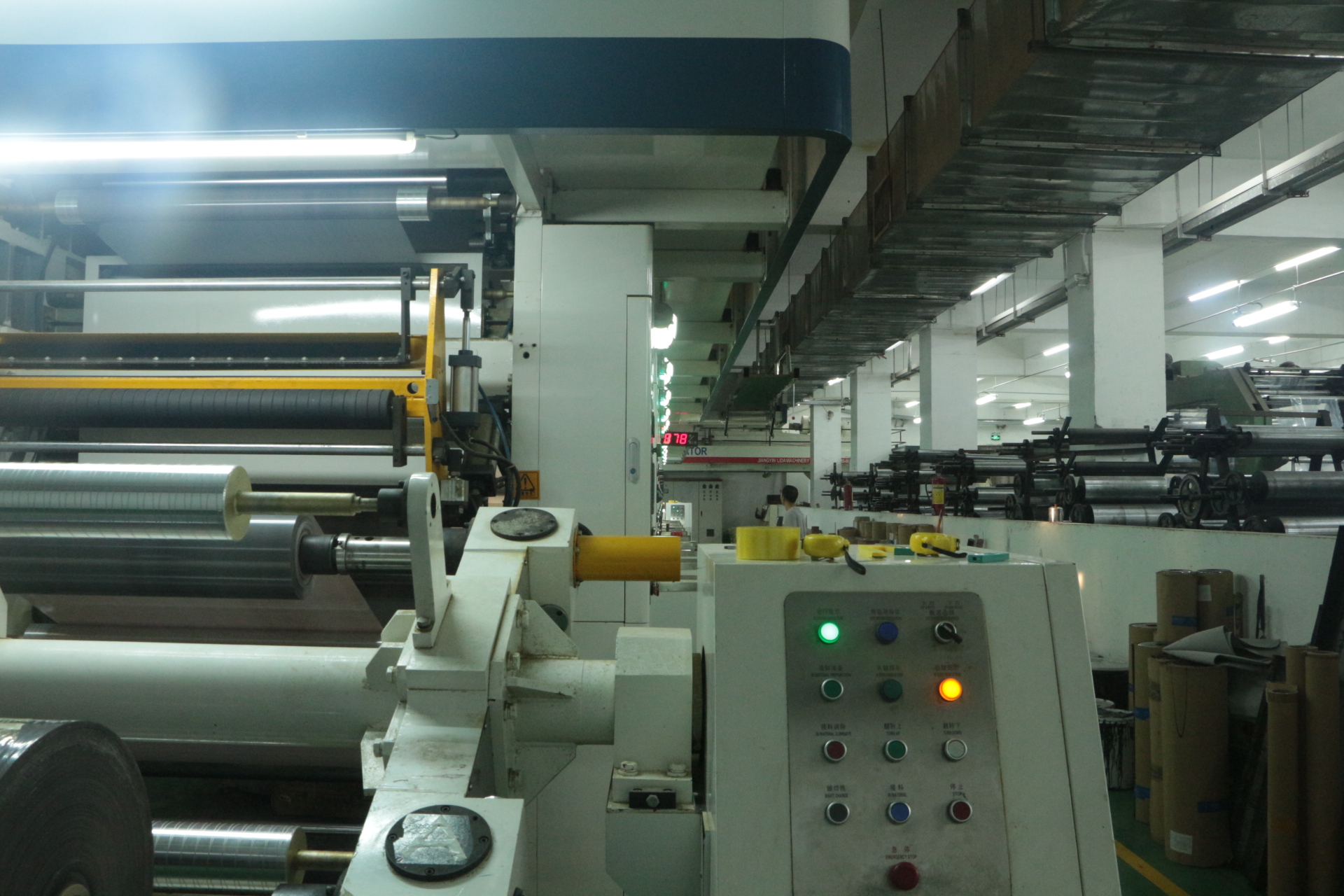 平達利印刷生產(chǎn)線